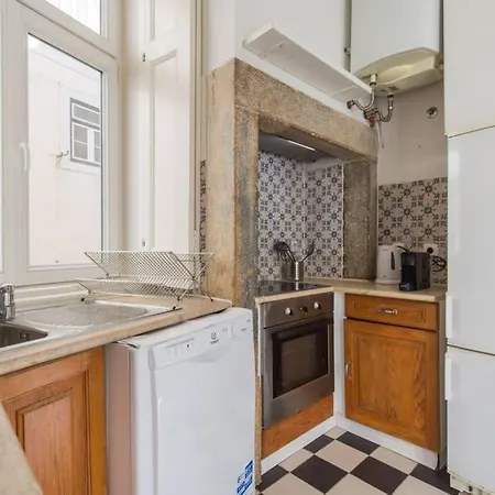 135 B - Alfama Renovated Charming Historic Flat Near Baixa アパート *