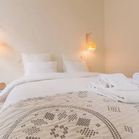 135 B - Alfama Renovated Charming Historic Flat Near Baixa 公寓