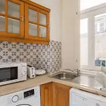 135 B - Alfama Renovated Charming Historic Flat Near Baixa